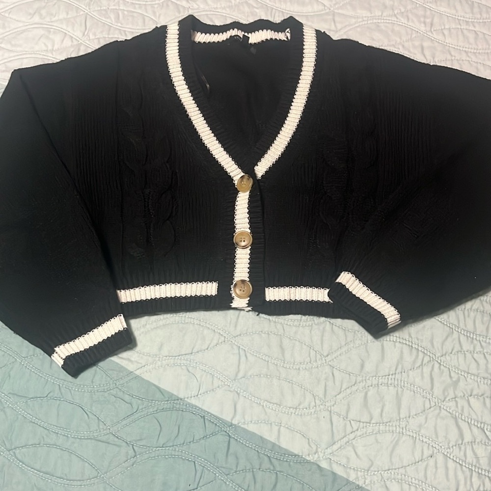Cropped cardigan